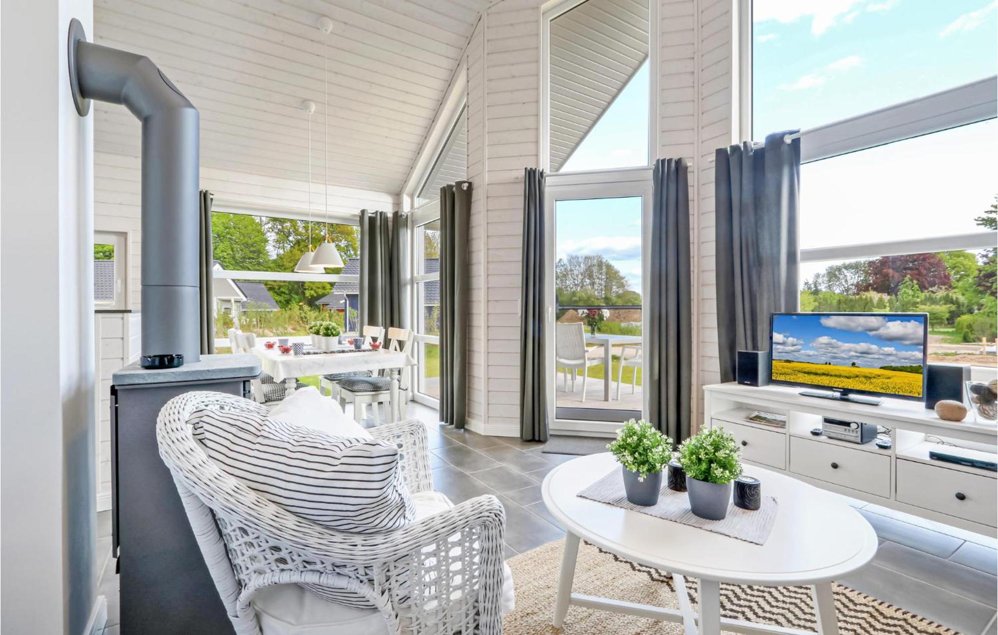 Cozy Home In Krems Ii-Warderbrueck With Wifi Gols Bagian luar foto